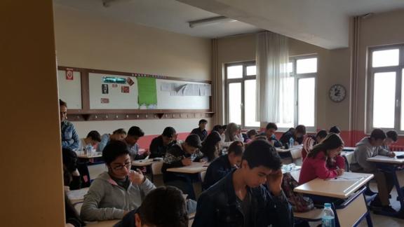 "Emek de Bizim Başarı da" projesi kapsamında 16 Ekim 2016 Cumhuriyet Ortaokulunda Kazanım Değerlendirme Sınavı 2 yapıldı.